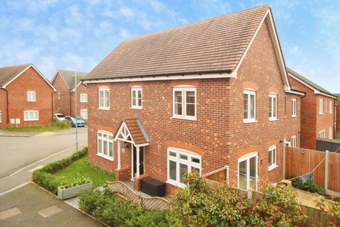 3 bedroom semi-detached house for sale, Warren Place, Kidderminster DY11