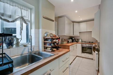 2 bedroom flat for sale, Tufnell Park Road, Tufnell Park,N7