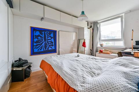 1 bedroom flat for sale, Ringmer Gardens N19, Holloway, London, N19