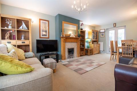 3 bedroom semi-detached house for sale, Ridgeway, Wellingborough