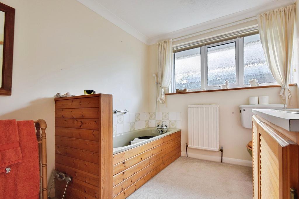 Bath/Shower Room