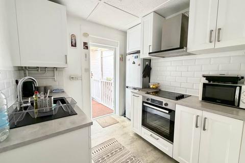 3 bedroom flat for sale, Victoria Road, Exmouth