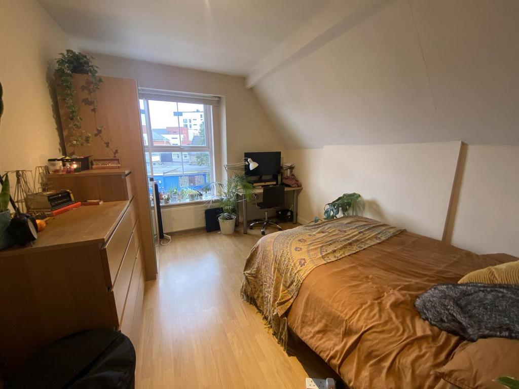 Bedroom 6