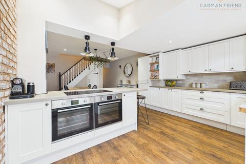 2 bedroom terraced house for sale, Wards Terrace, Hoole, CH2