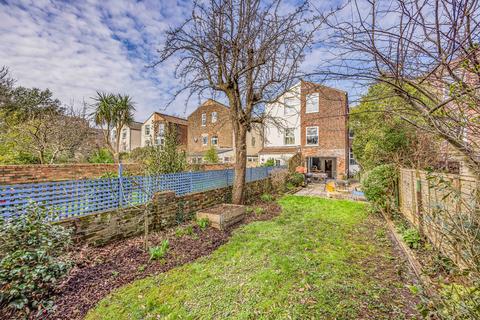 4 bedroom terraced house for sale, Havelock Road, Southsea