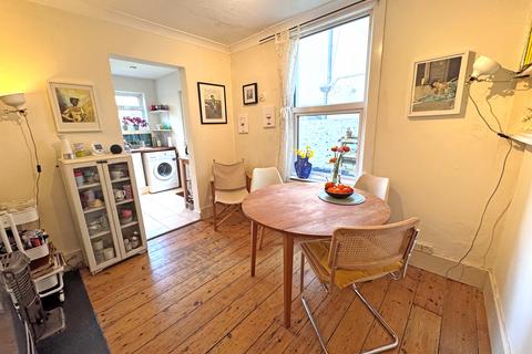 3 bedroom terraced house for sale, Hythe Road, Brighton BN1