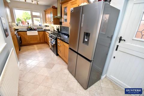 3 bedroom semi-detached house for sale, Guilford Drive, Wigston, Leicester