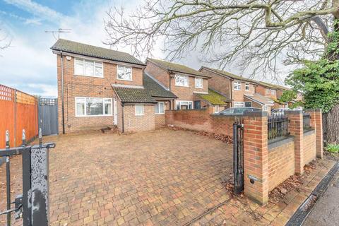 undefined, Ladygate Lane, Ruislip, HA4