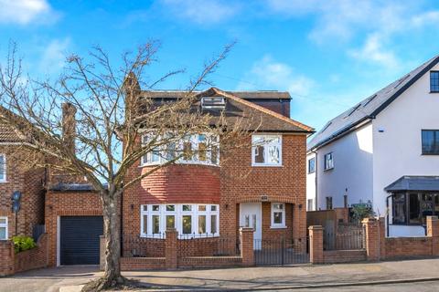 undefined, Roding Avenue, Woodford Green, IG8