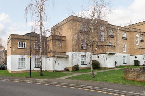 2 bedroom flat for sale - Leigh Hunt Drive, London N14
