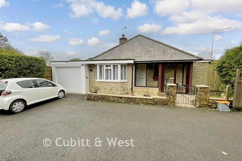 2 bedroom bungalow for sale, Beacon Road, Crowborough, East Sussex