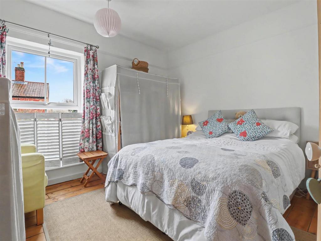 Principal bedroom