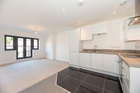2 bedroom flat to rent, London Road, Mitcham, CR4