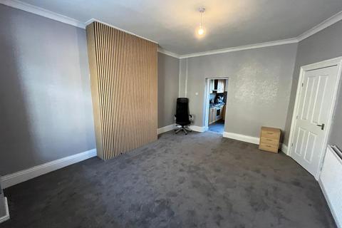 1 bedroom terraced house for sale, Trevelyan Street, Huddersfield HD5