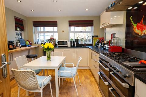 4 bedroom detached house for sale, Boundary Way, Glastonbury