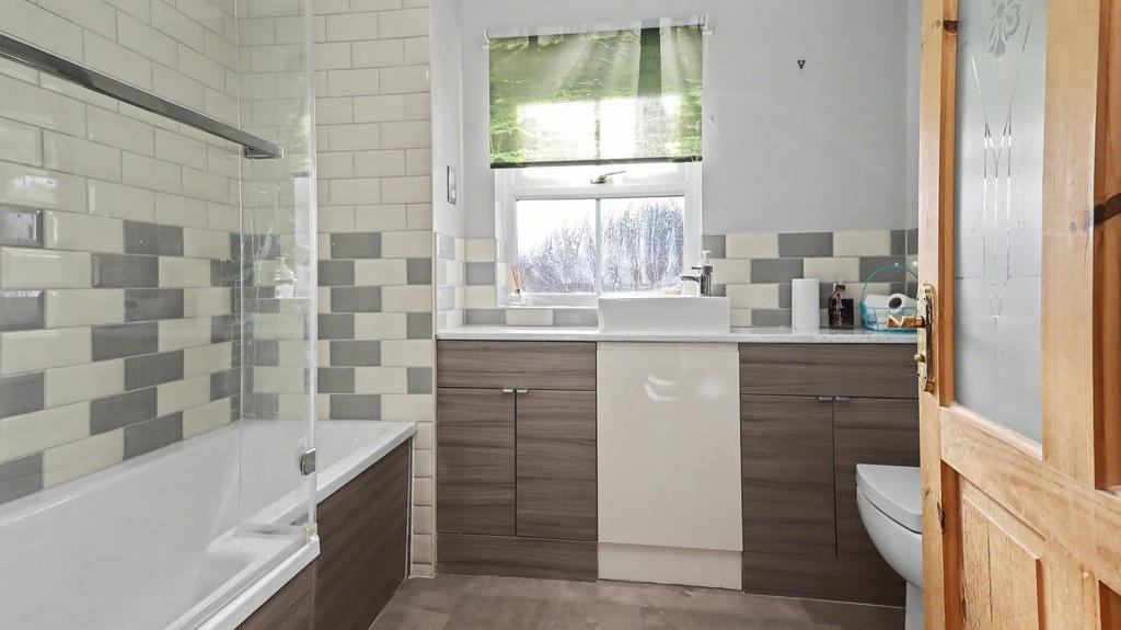 Family bathroom