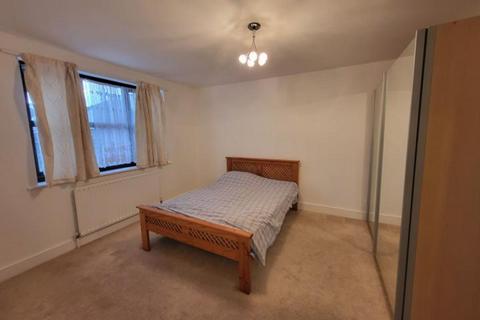 1 bedroom maisonette to rent, Acacia Road, Mitcham, CR4