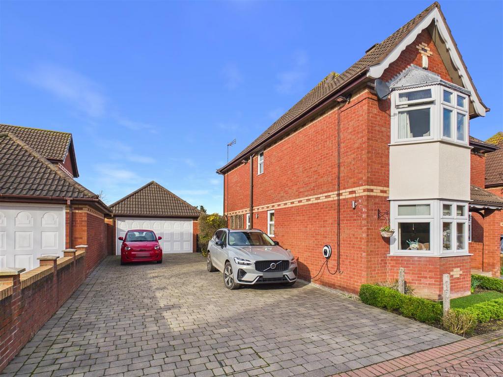 Driveway &amp; Garage