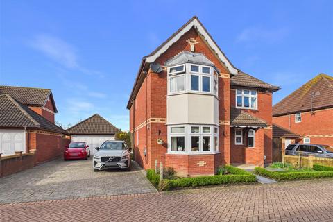 4 bedroom detached house for sale, Forge Place, Skidby