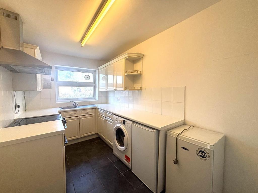 Kitchen 1.jpeg