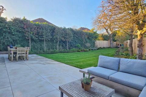 4 bedroom detached house for sale, Pennyfathers Close, Maulden, Bedfordshire, MK45