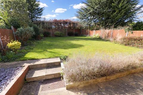 undefined, Drayton Close, Rushden NN10