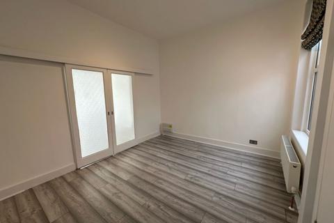 undefined, 1 Bedroom Flat – Palmerston Crescent, Palmers Green N13