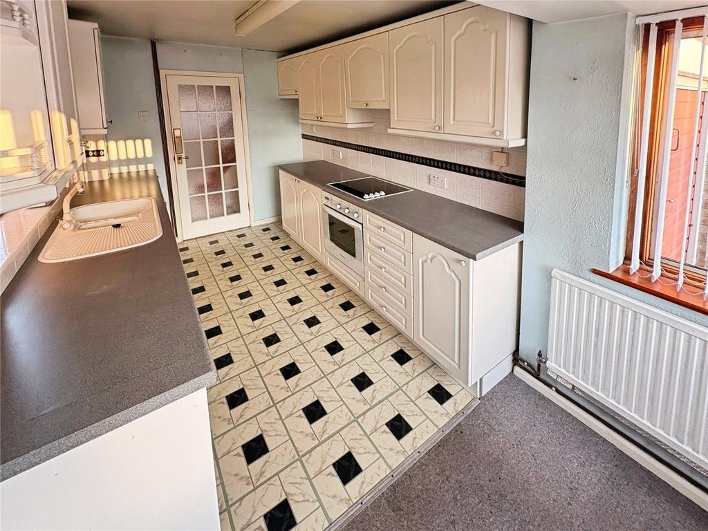 Dining/Kitchen