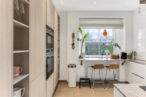 3 bedroom apartment to rent, Elsworthy Road, London NW3
