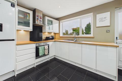 3 bedroom terraced house for sale, Penshurst Avenue, Hessle