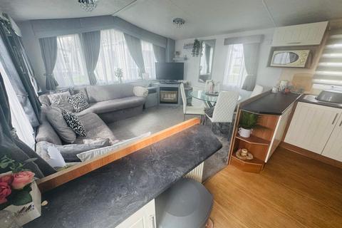 3 bedroom static caravan for sale, New Lydd Road, Camber TN31