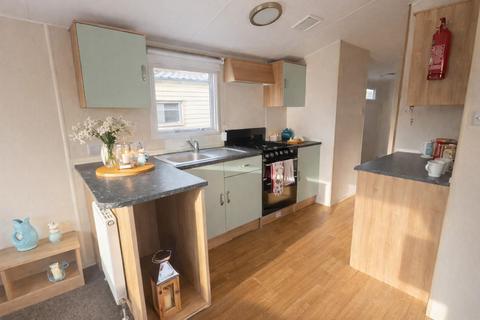 undefined, Carlton IP17