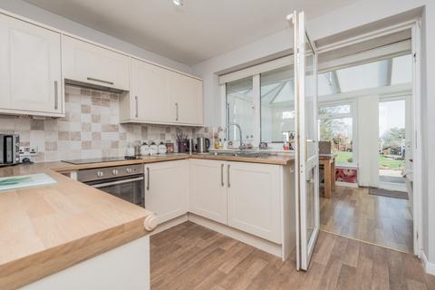 2 bedroom bungalow for sale, Greenacre Way, Wyke, Bradford, West Yorkshire, BD12