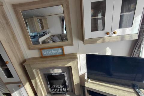 3 bedroom park home for sale, 57 Sleaford Road, Tattershall, Lincoln LN4