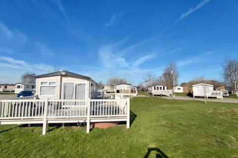 3 bedroom park home for sale, 57 Sleaford Road, Tattershall, Lincoln LN4