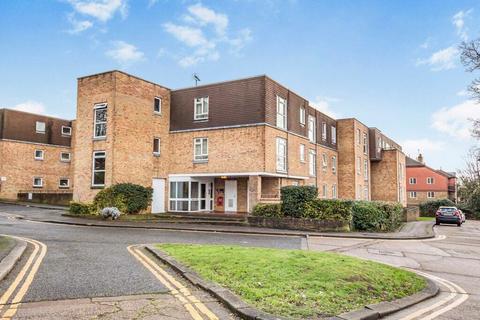 2 bedroom apartment for sale, Elizabeth Gardens, Stanmore, Middlesex, HA7 4UG