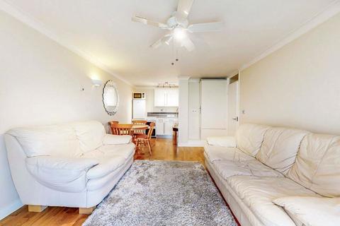 2 bedroom apartment for sale, Elizabeth Gardens, Stanmore, Middlesex, HA7 4UG