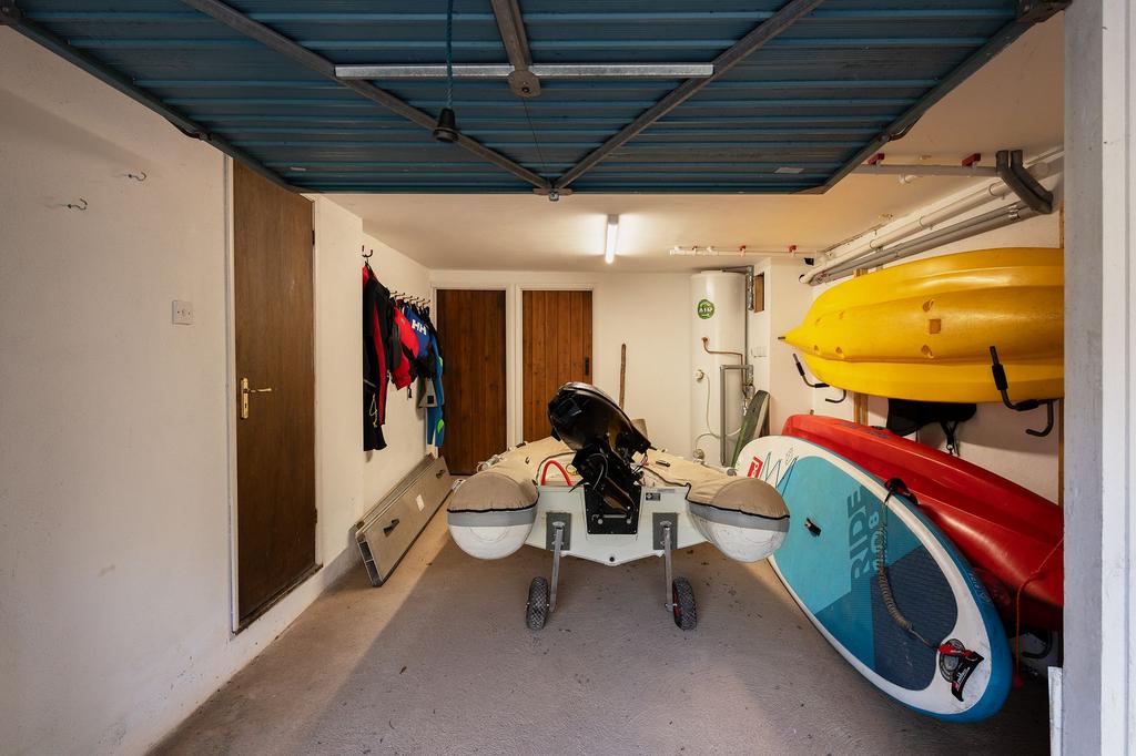 Garage 4 The Quay, Tuckenhay