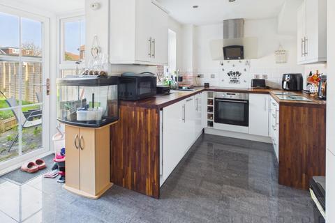 undefined, Walker Road, Crawley RH10