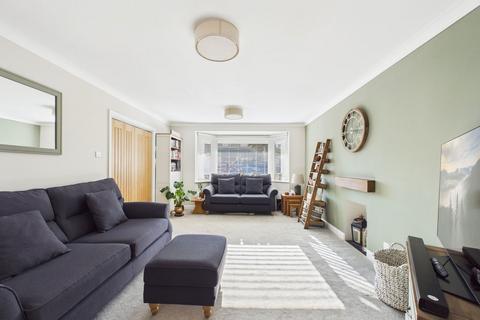undefined, Keats Close, Horsham RH12