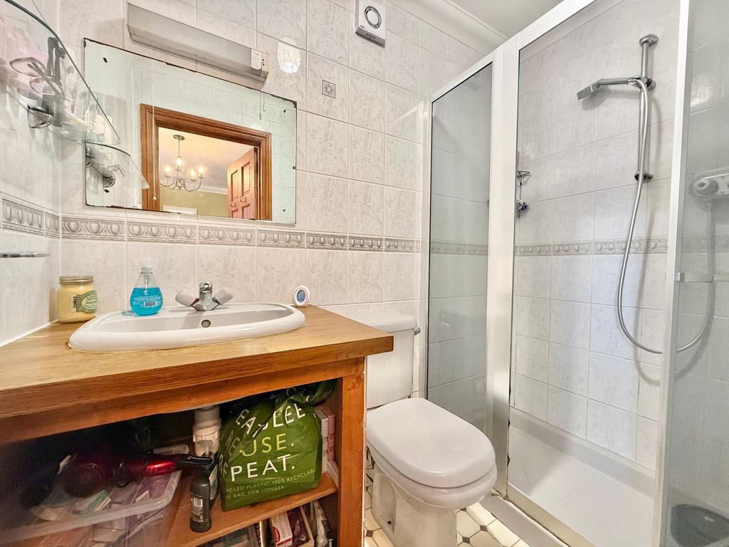Ensuite