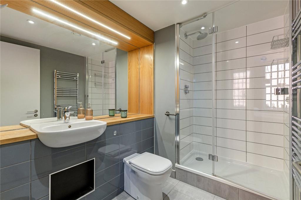 Ensuite