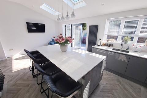 3 bedroom semi-detached house for sale, Shakespeare Road, Droylsden
