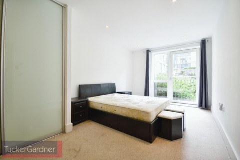 2 bedroom ground floor flat to rent, Keynes House, Cambridge, CB5