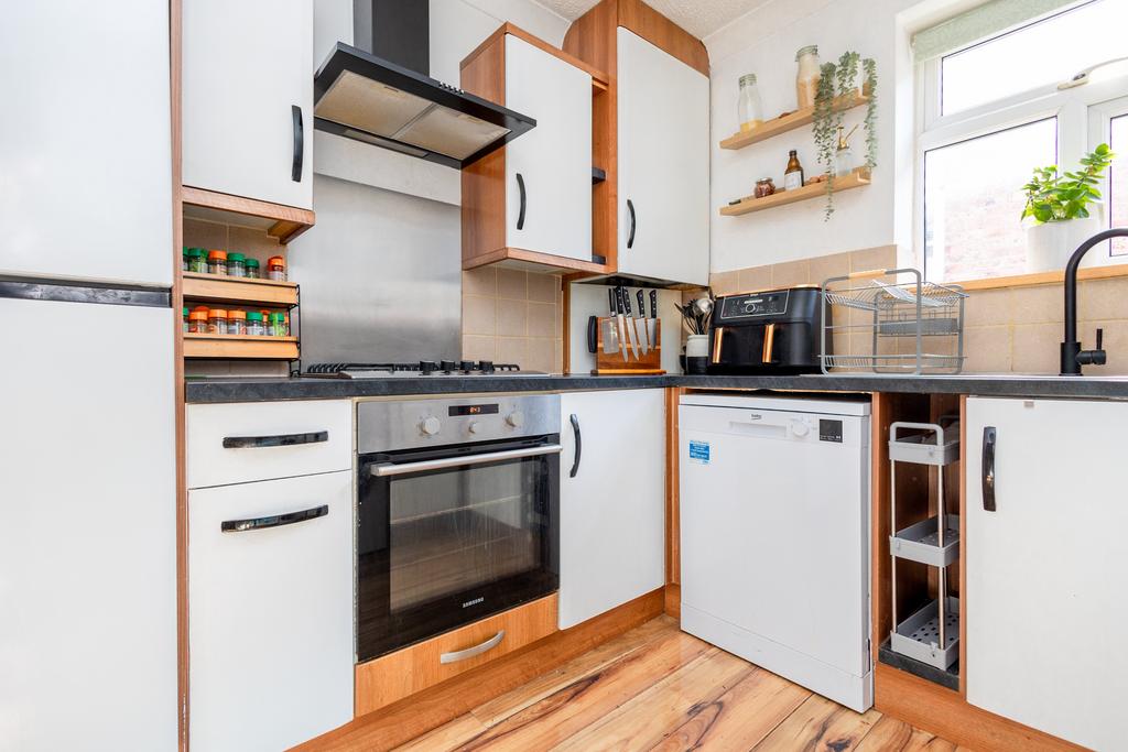 Kitchen 1