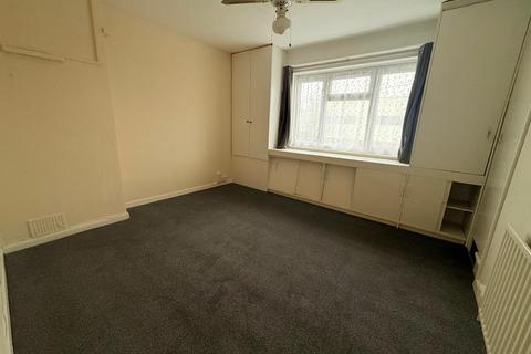 undefined, Goresbrook Road, Dagenham RM9