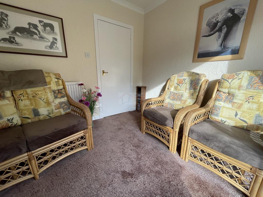 Bedroom 6b.JPG