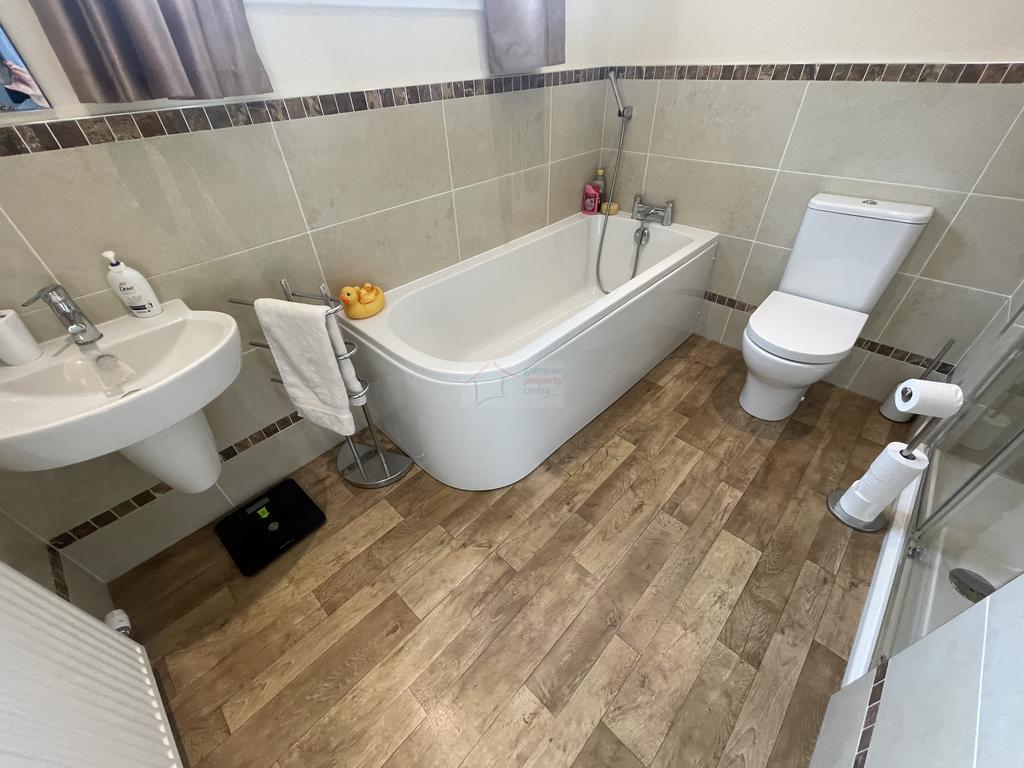 Bathroom.JPG