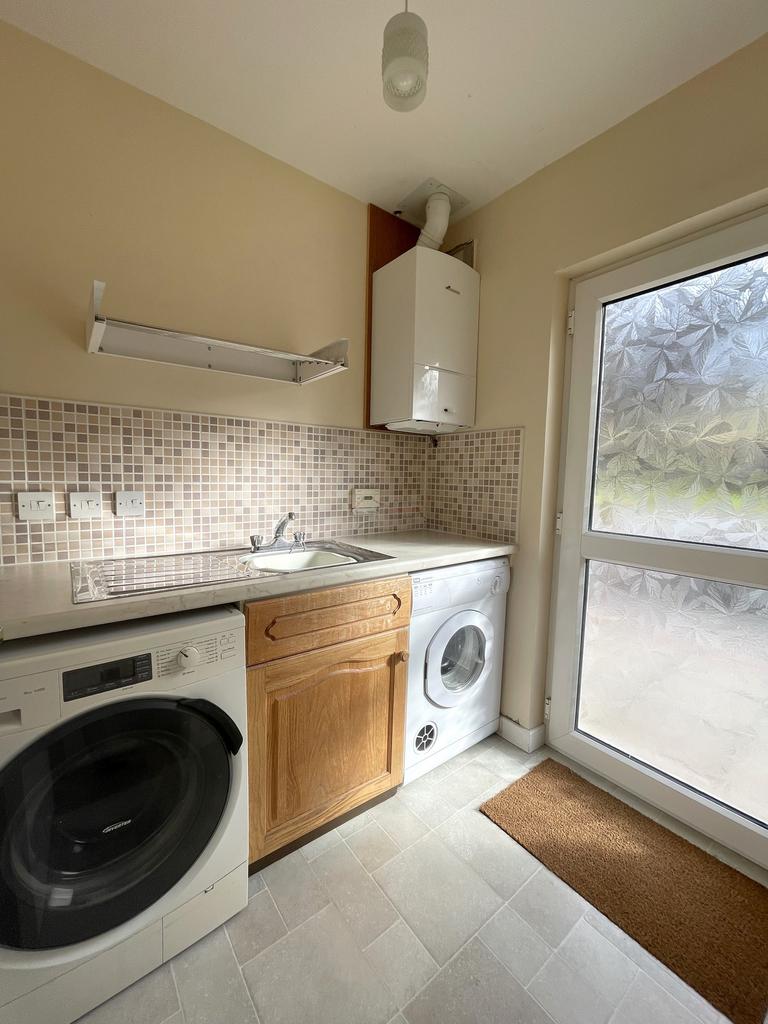 Utility room.JPG