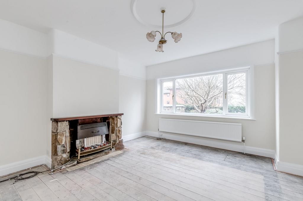 Sitting/Dining Room